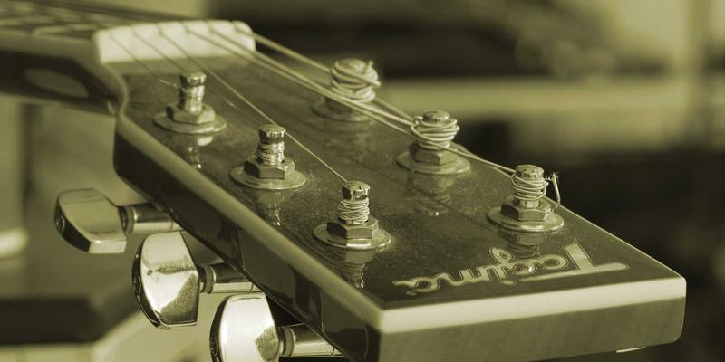 构建家庭应急服务网络：依托社区资讯与生活服务实现突发状况下的快速响应