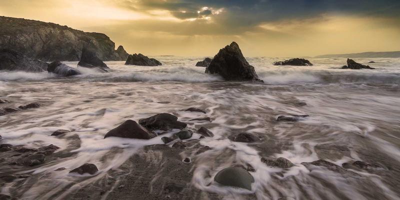 生活服务进化论：从便民信息到智能生活助手的时代跨越